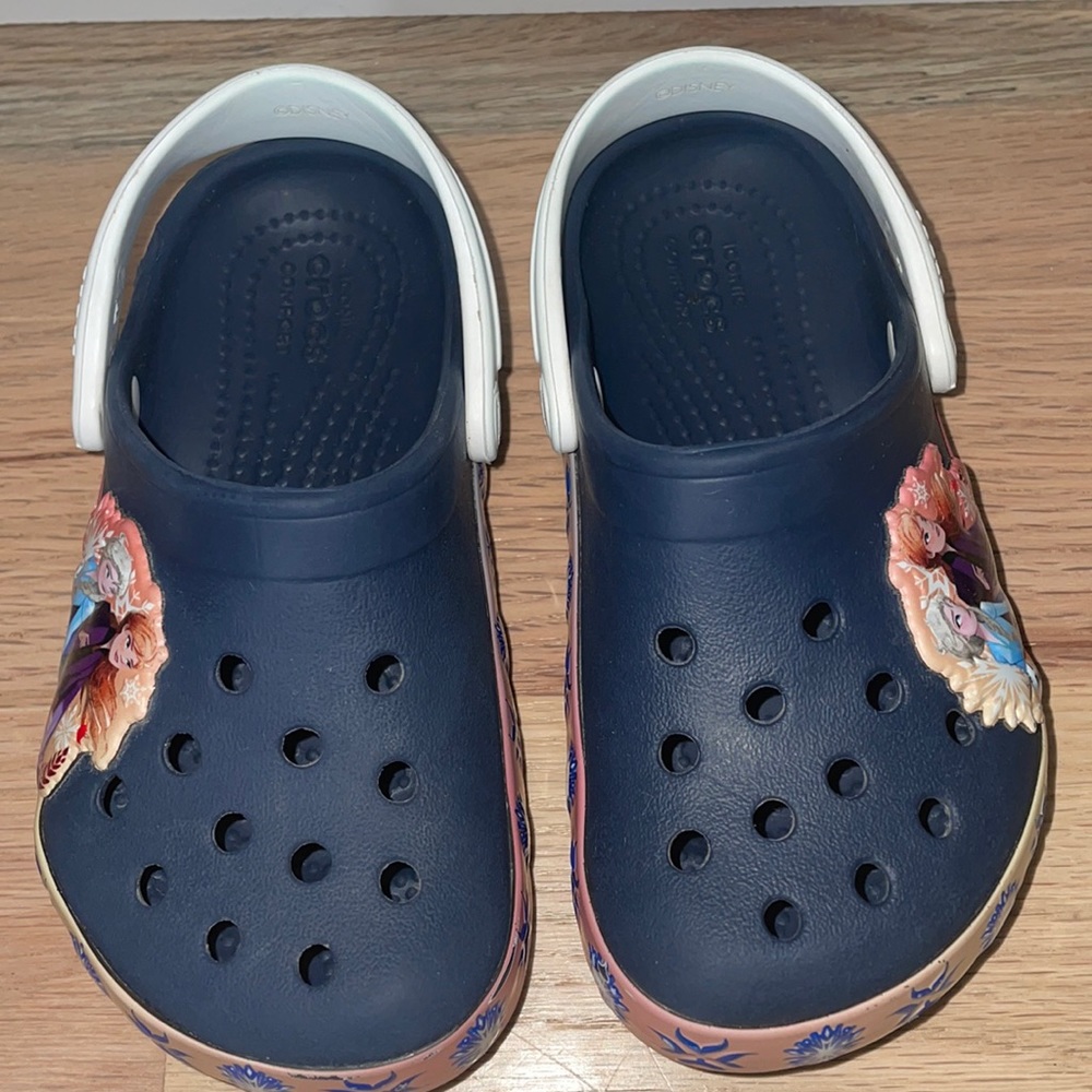 Frozen ❄️ LightUp Crocs